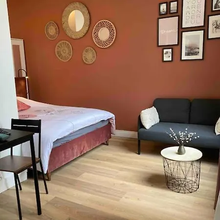 N1 Plein Centre Apartment